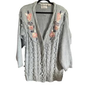 80s Vintage Hand Knit Blue Whimsical Rose Embroidered Granny Sweater | Small